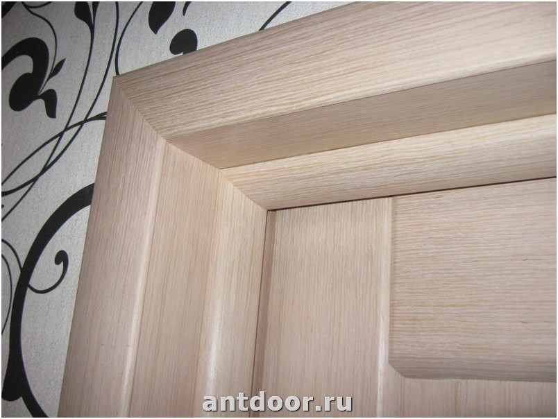 Установленная межкомнатная дверь 
